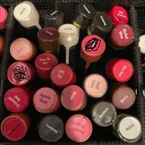 BUNDLE 3 Lipsense colors colors avail up to date!!